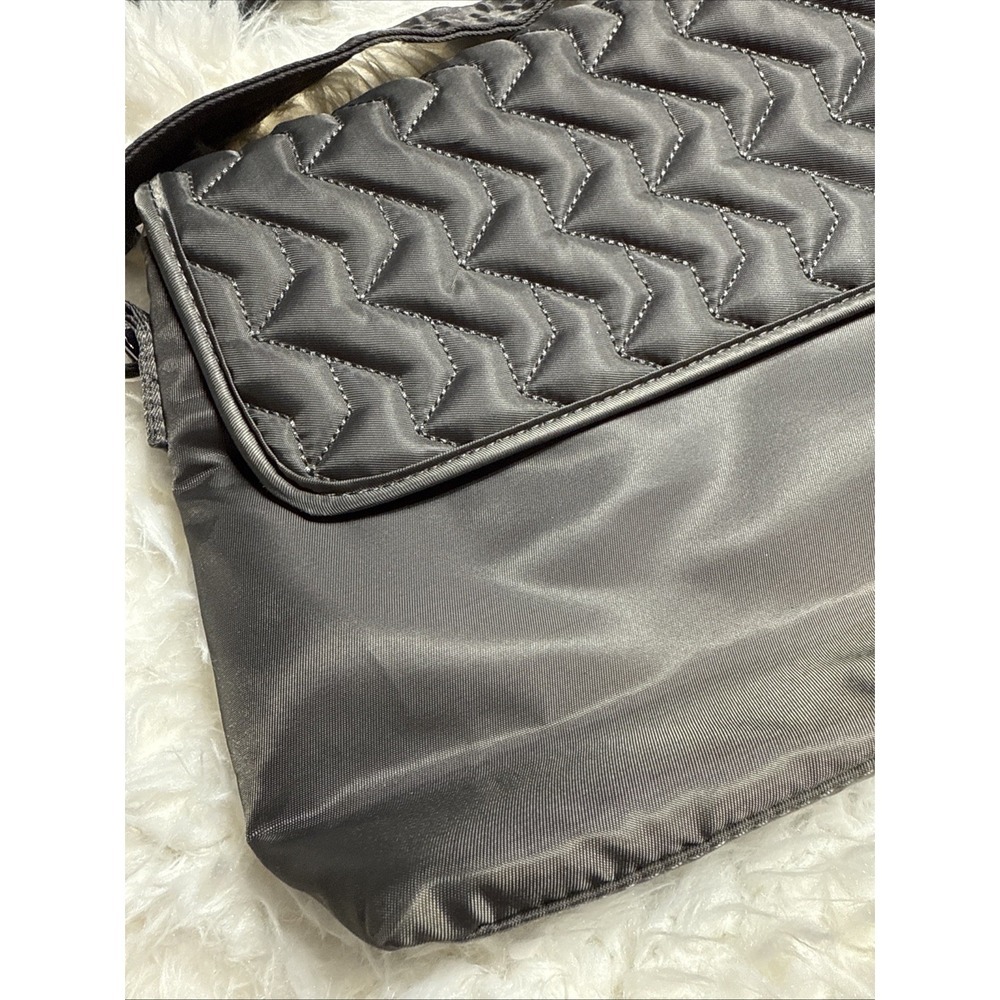Lug Soar Gunmetal Gray Crossbody Bag Magnetic Closure Adjustable Strap PurseNWOT - Picture 3 of 10